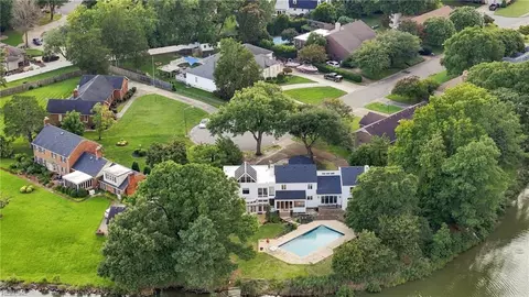 View/Area - 3604 Harding Dr, Chesapeake, VA 23321 photo 3 of 4