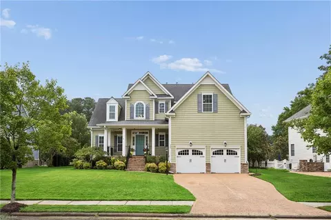 304 Founders Pointe Trl, Carrollton, VA 23314