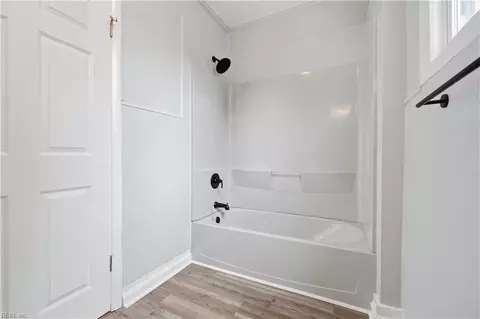 Bath - 825 W 48th St, Norfolk, VA 23508 photo 1 of 2