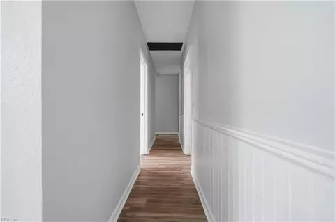 Entry Way - 825 W 48th St, Norfolk, VA 23508 photo 1 of 3