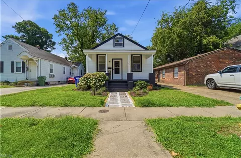 Exterior - 825 W 48th St, Norfolk, VA 23508 photo 3 of 12