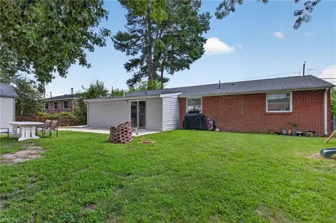 Exterior - 1919 Seward Dr, Hampton, VA 23663 photo 6 of 6