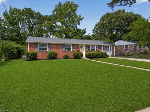 Exterior - 1919 Seward Dr, Hampton, VA 23663 photo 3 of 6