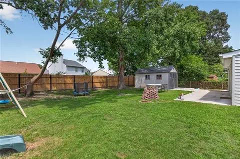 Exterior - 1919 Seward Dr, Hampton, VA 23663 photo 5 of 6