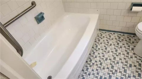 Bath - Undisclosed, Hampton, VA 23666 photo 2 of 5