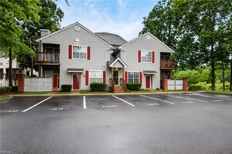 802 Horizon Ln, Newport News, VA 23602