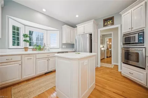 Kitchen - 9 Whitaker Ct, Williamsburg, VA 23188 photo 4 of 4