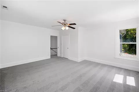 Bedroom - 618 S Armistead Ave, Hampton, VA 23669 photo 1 of 8