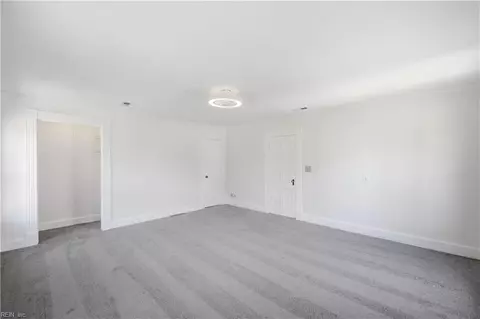 Bedroom - 618 S Armistead Ave, Hampton, VA 23669 photo 4 of 8
