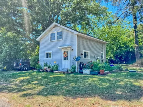 7557 Bellehaven Dr, Gloucester Point, VA 23062 photo 3