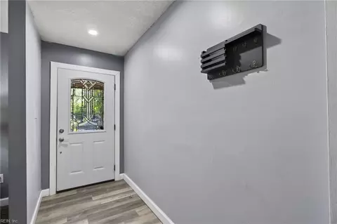 Entry Way - 4745 Court Dr, Gloucester, VA 23061 photo 1 of 4