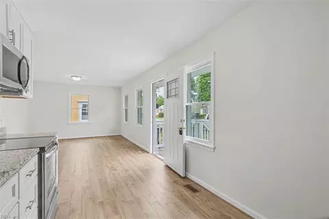 Entry Way - 615 Bell St, Hampton, VA 23661 photo 5 of 5