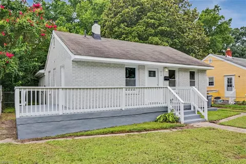 Exterior - 615 Bell St, Hampton, VA 23661 photo 2 of 9