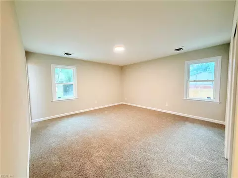 Bedroom - 104 N Myra Dr, Hampton, VA 23661 photo 1 of 2