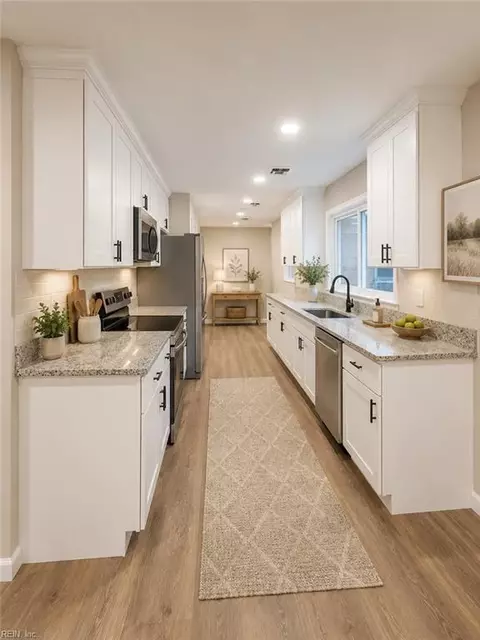 Kitchen - 104 N Myra Dr, Hampton, VA 23661 photo 2 of 2
