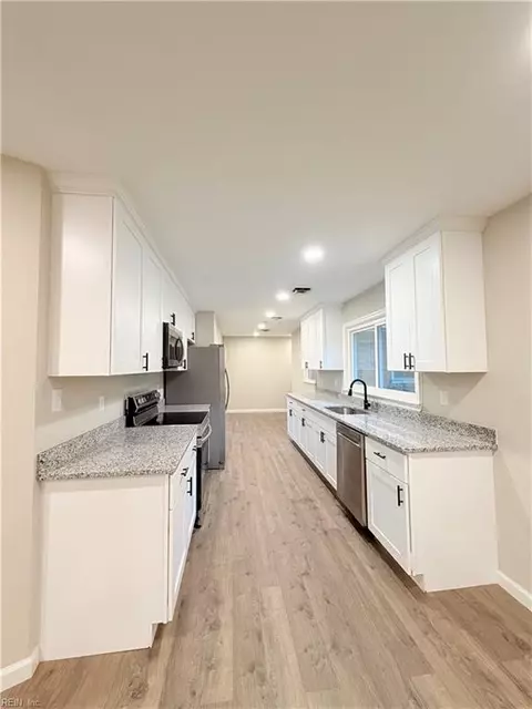 Kitchen - 104 N Myra Dr, Hampton, VA 23661 photo 1 of 2