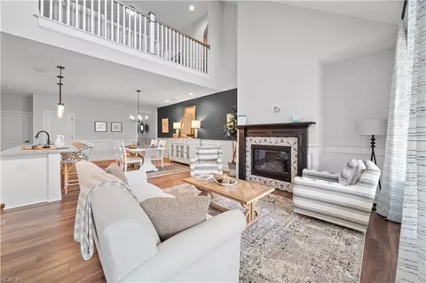 4613 Longleaf Pl, Chesapeake, VA 23321