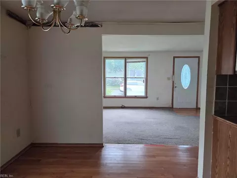 Living - 77 Fulton St, Hampton, VA 23663 photo 5 of 7