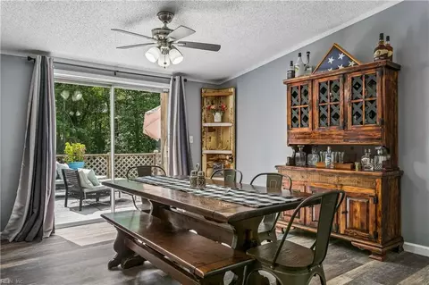 Dining - 6477 Hickory Knoll Rd, Gloucester, VA 23061 photo 2 of 4