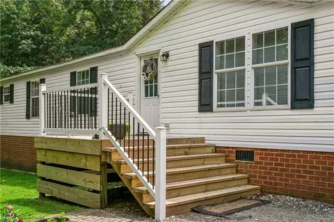 Exterior - 6477 Hickory Knoll Rd, Gloucester, VA 23061 photo 3 of 12