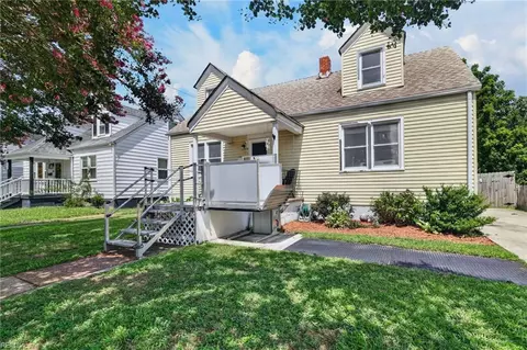 Exterior - 416 E Ocean Ave, Norfolk, VA 23503 photo 5 of 5