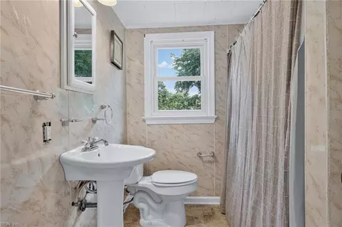 Bath - 416 E Ocean Ave, Norfolk, VA 23503 photo 2 of 2