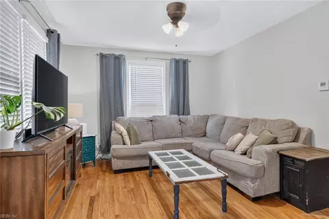 Living - 416 E Ocean Ave, Norfolk, VA 23503 photo 1 of 1
