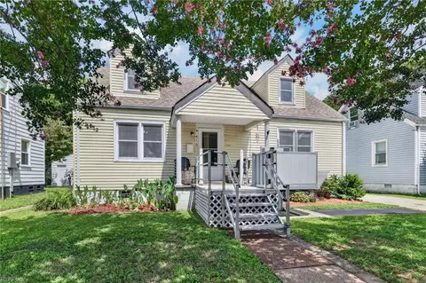 Exterior - 416 E Ocean Ave, Norfolk, VA 23503 photo 1 of 5