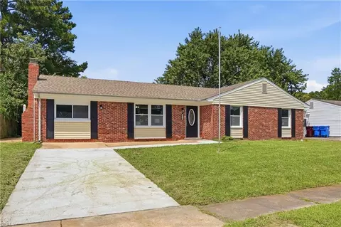 Exterior - 3116 Dunworken Dr, Chesapeake, VA 23321 photo 2 of 3