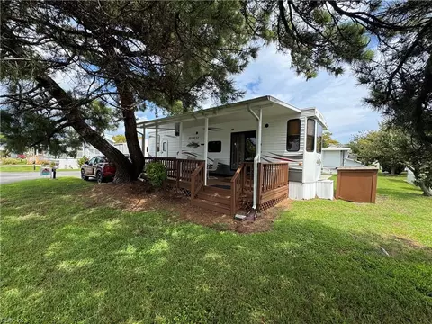 3665 Sandpiper Rd #202, Virginia Beach, VA 23456