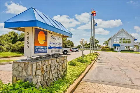 3665 Sandpiper Rd #98A, Virginia Beach, VA 23456