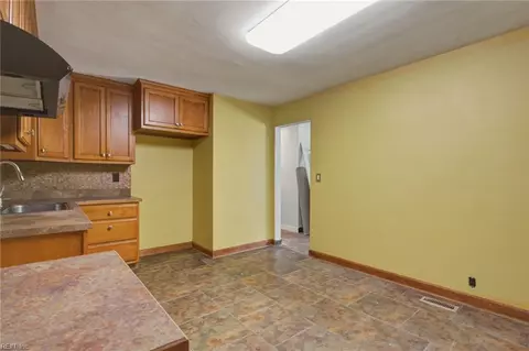 Entry Way - 504 Plummer Dr, Chesapeake, VA 23320 photo 1 of 1