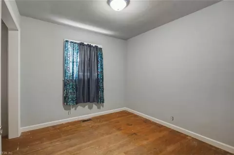 Bedroom - 504 Plummer Dr, Chesapeake, VA 23320 photo 1 of 6