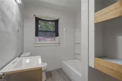 Bath - 504 Plummer Dr, Chesapeake, VA 23320 photo 1 of 1