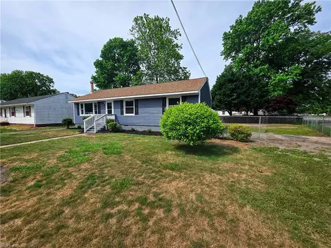 Exterior - 45 Londonshire Ter, Hampton, VA 23666 photo 5 of 5
