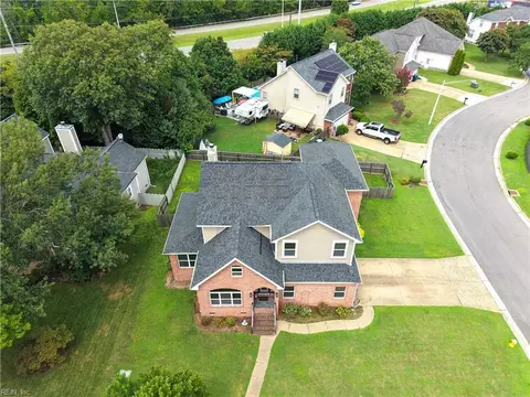 4616 Coral Reef Ln, Virginia Beach, VA 23455