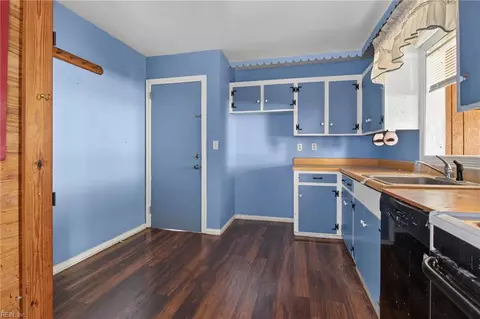 Kitchen - 1803 Esquire St, Norfolk, VA 23503 photo 1 of 3