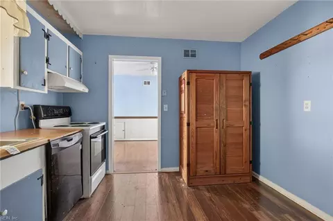 Kitchen - 1803 Esquire St, Norfolk, VA 23503 photo 3 of 3