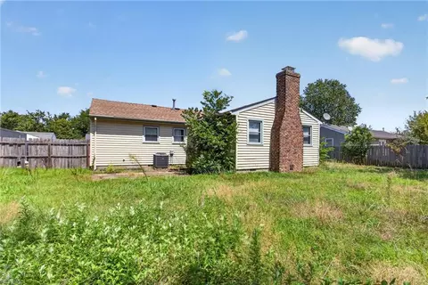 Exterior - 1803 Esquire St, Norfolk, VA 23503 photo 7 of 7