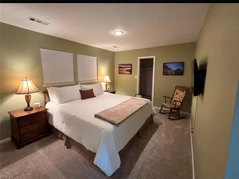 Bedroom - 315 Riversedge Dr, Hampton, VA 23669 photo 3 of 3