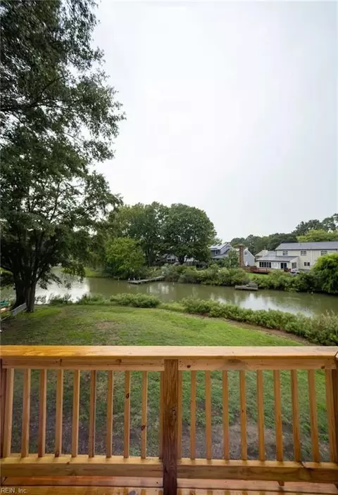 Exterior - 315 Riversedge Dr, Hampton, VA 23669 photo 9 of 9