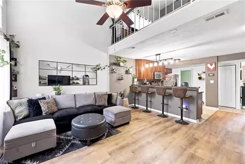 1038 Smoke Tree Ln, Virginia Beach, VA 23452