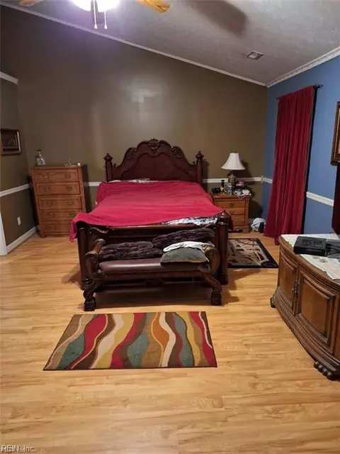 Bedroom - 11 Bohnert Dr, Hampton, VA 23666 photo 3 of 4