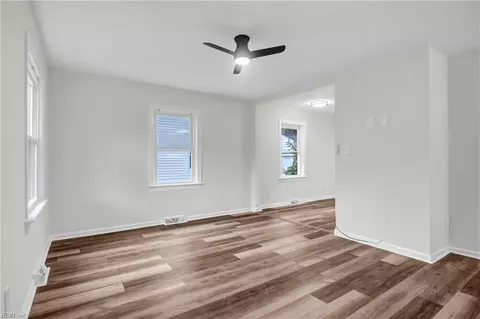 Living - 623 Chapel St, Hampton, VA 23669 photo 1 of 2
