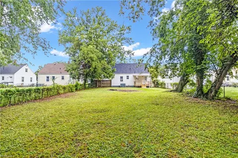 Exterior - 623 Chapel St, Hampton, VA 23669 photo 2 of 2