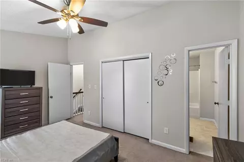 Bedroom - 6 Chinaberry Pl, Hampton, VA 23666 photo 4 of 8