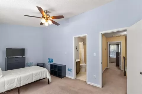 Bedroom - 6 Chinaberry Pl, Hampton, VA 23666 photo 6 of 8