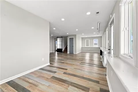 Entry Way - 106 Lighthouse Dr, Hampton, VA 23664 photo 1 of 4