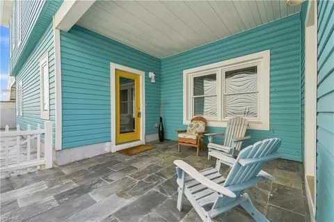 Exterior - 106 Lighthouse Dr, Hampton, VA 23664 photo 3 of 4