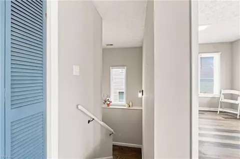 Entry Way - 106 Lighthouse Dr, Hampton, VA 23664 photo 4 of 4